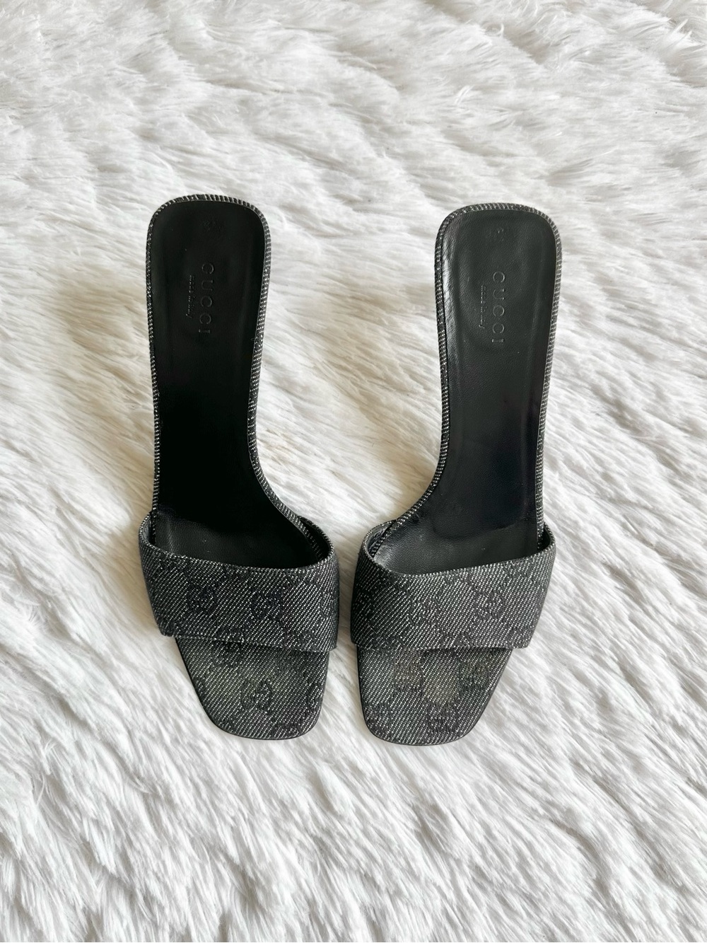 Vintage Gucci Tom Ford Monogram Kitten Heels - Picture 2 of 7